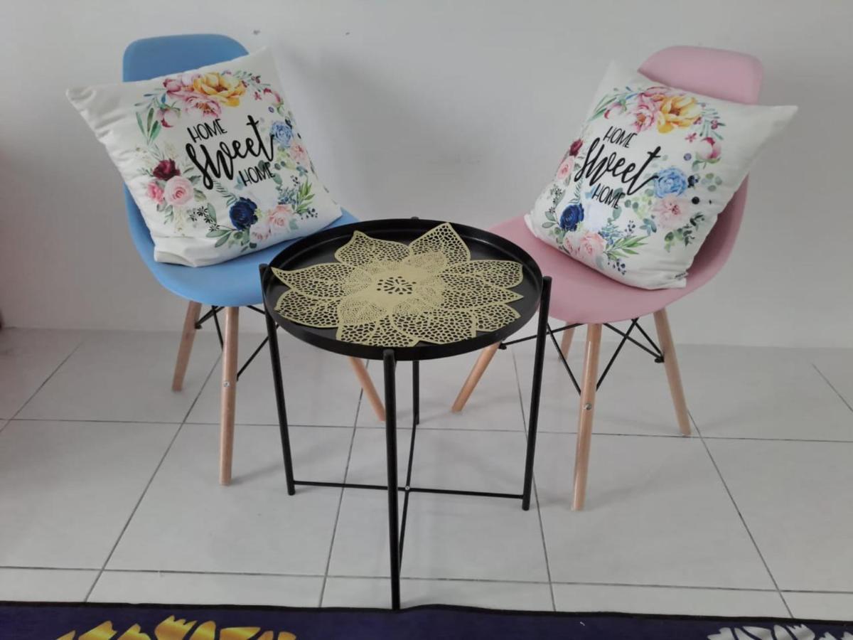 Impiana Homestay Near Putrajaya, Cyberjaya, Musliem Only,Wifi,Netflix Kampung Dengkil Eksteriør billede