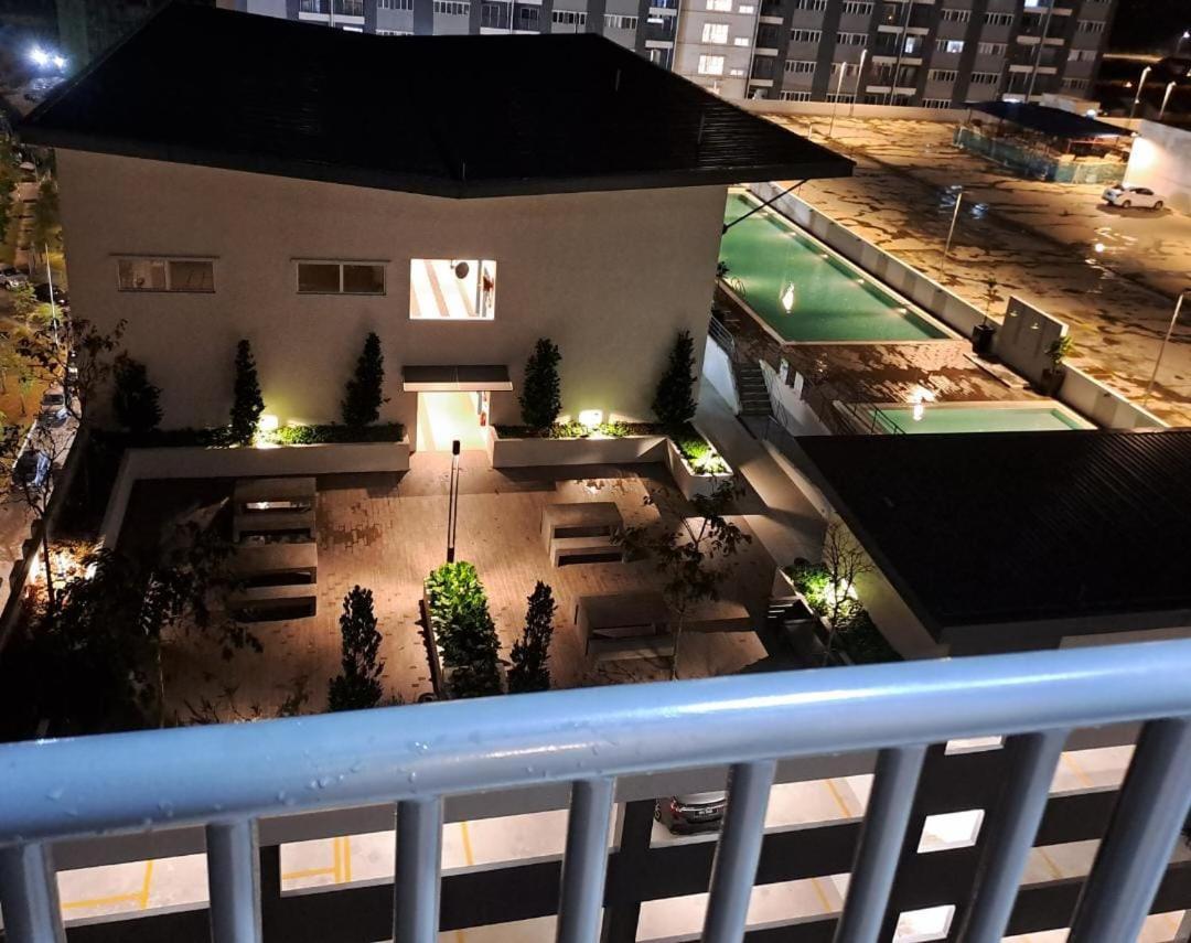 Impiana Homestay Near Putrajaya, Cyberjaya, Musliem Only,Wifi,Netflix Kampung Dengkil Eksteriør billede