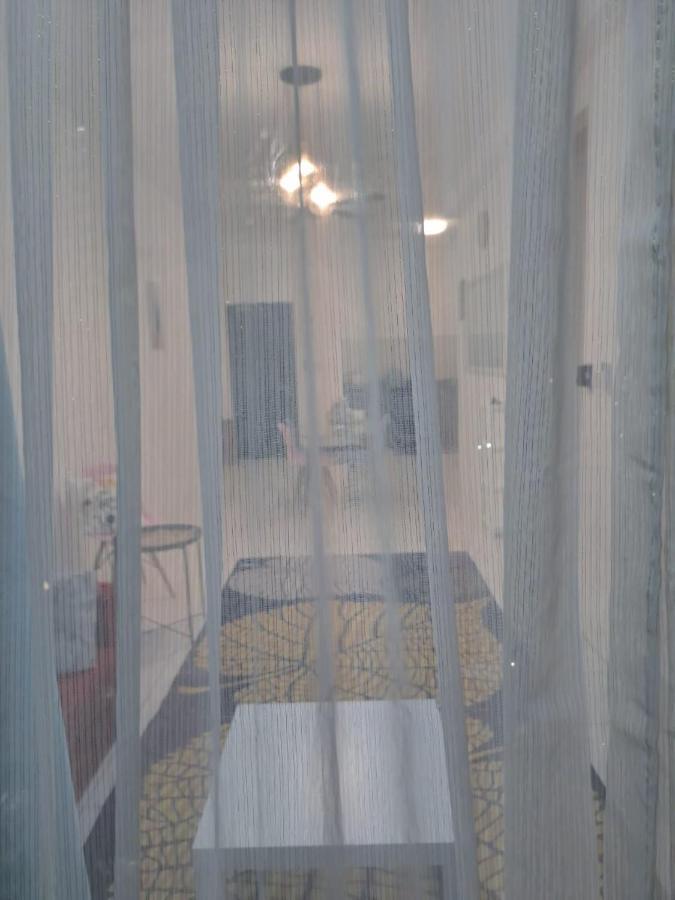 Impiana Homestay Near Putrajaya, Cyberjaya, Musliem Only,Wifi,Netflix Kampung Dengkil Eksteriør billede